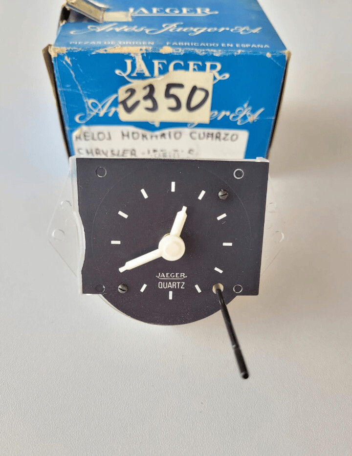 Reloj hora CHRYSLER 150 GLS