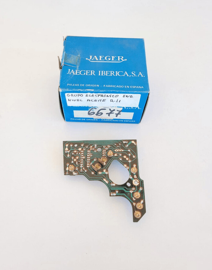 Grupo electronico nivel aceite RENAULT 11 (jaeger)