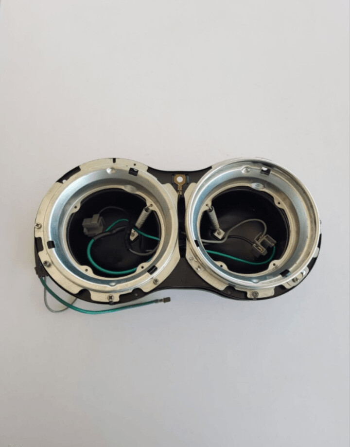 Soporte faros derecho SEAT 1500 BIFARO.SEAT 124