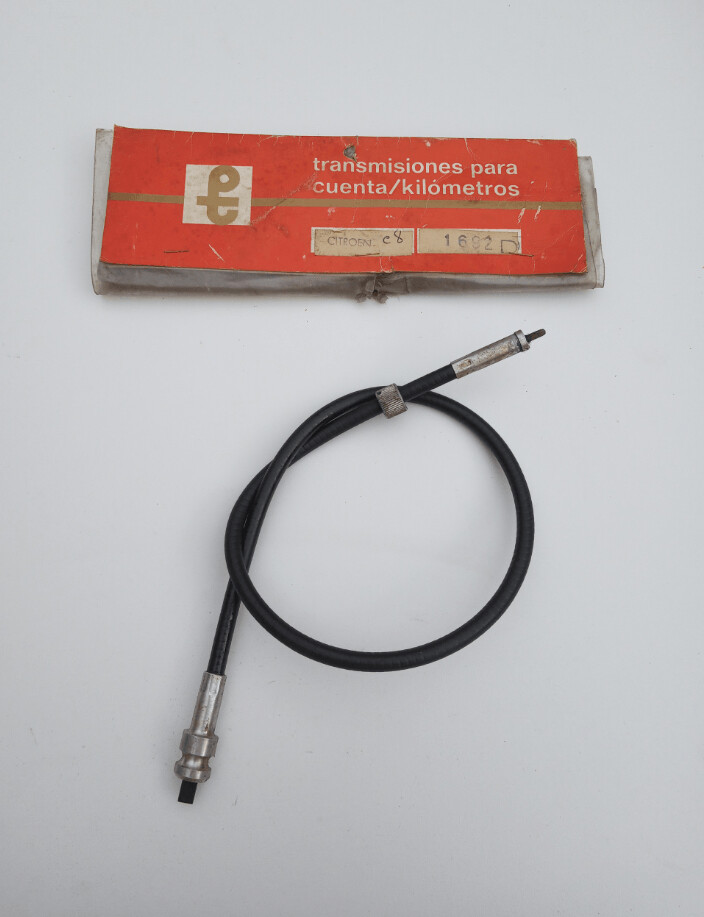 Cable cuentakilometros con funda CITROEN C8 (700mm)