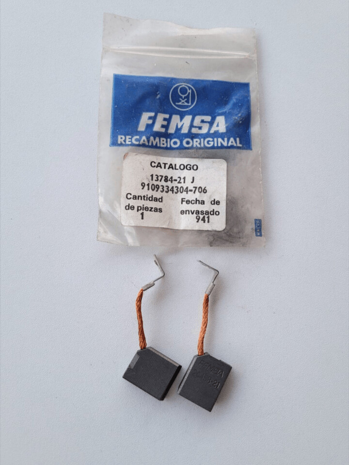 Escobillas dinamo SEAT 850.SEAT 133.SIATA (femsa)