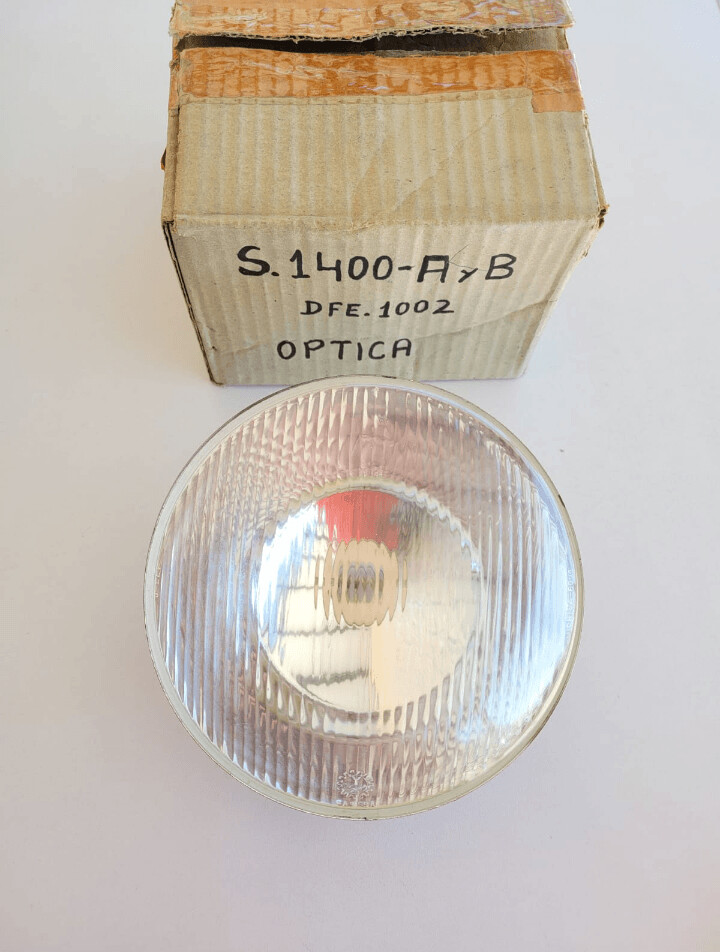 Optica faro SEAT 1400 A-B con portalamparas (faessa)