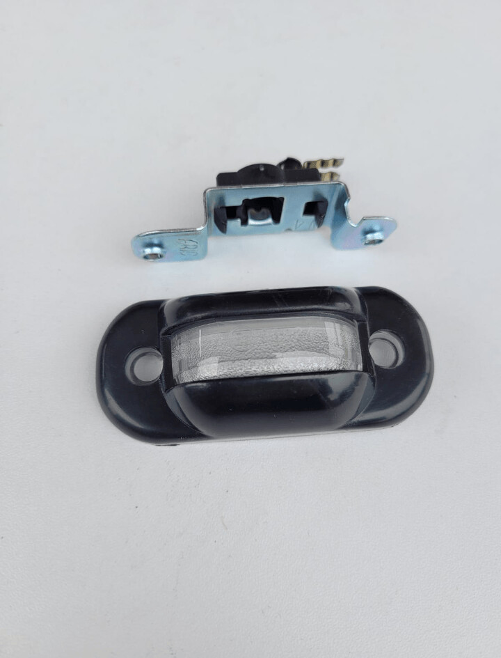 Piloto matricula VOLKSWAGEN GOLF 1 (aric)