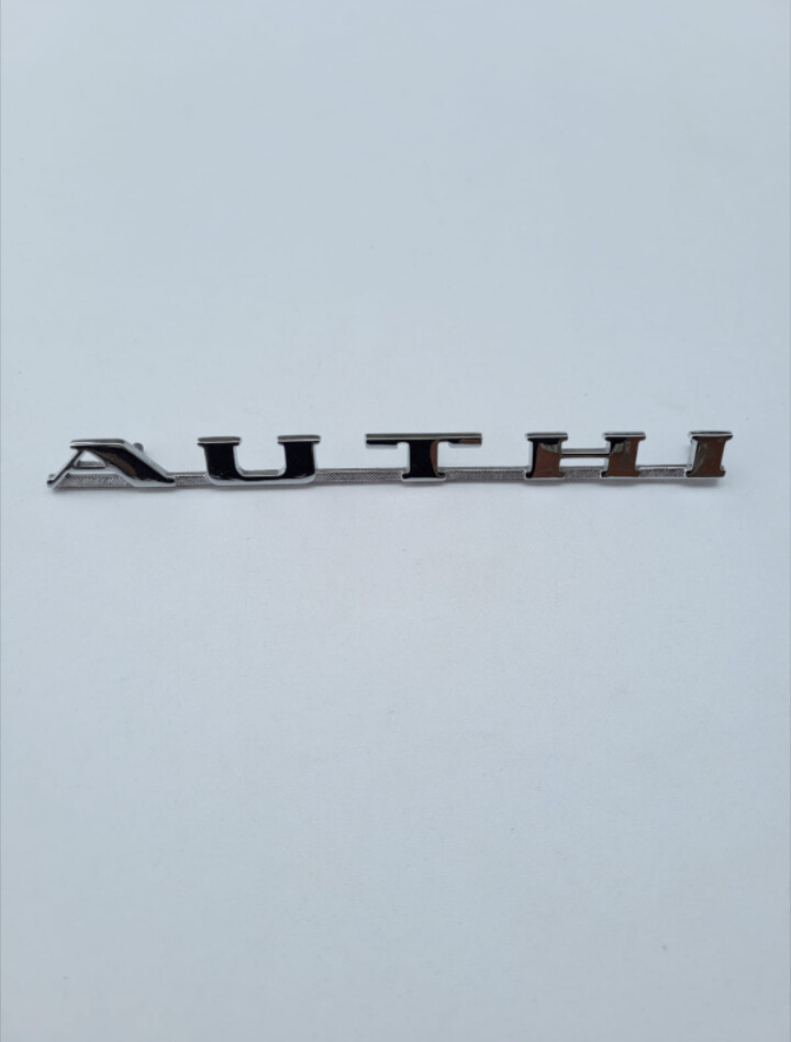 Anagrama AUTHI metalico 176mm