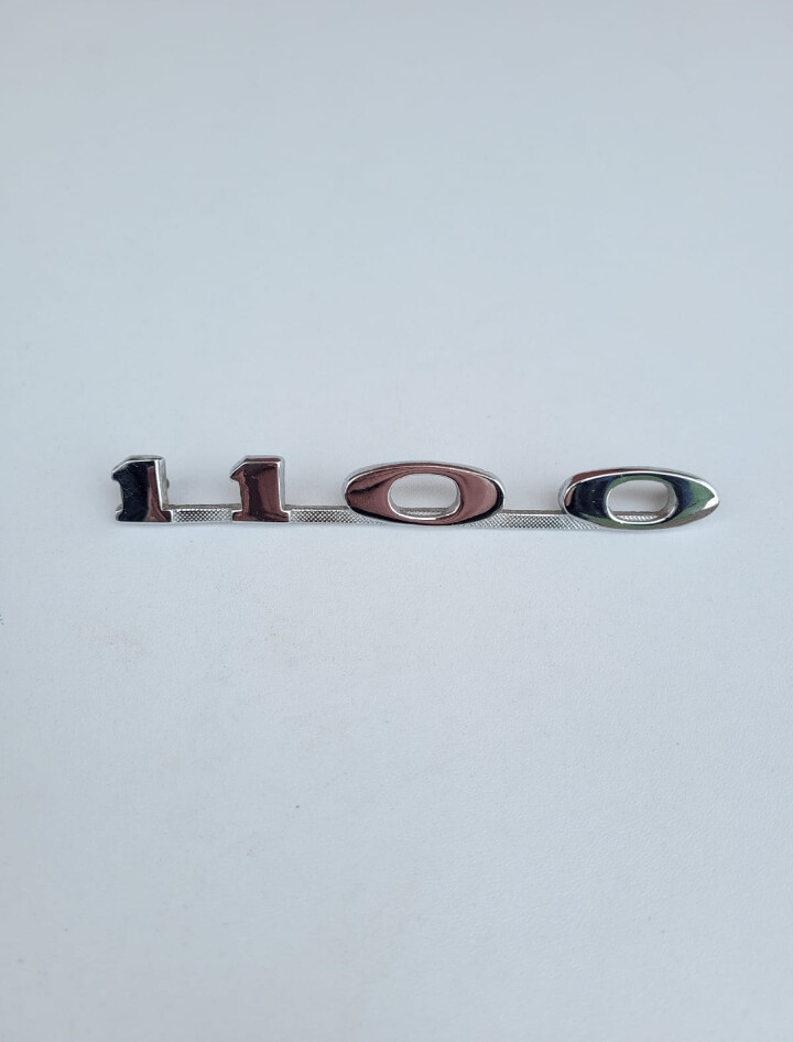 Anagrama MORRIS MG 1100 metálico