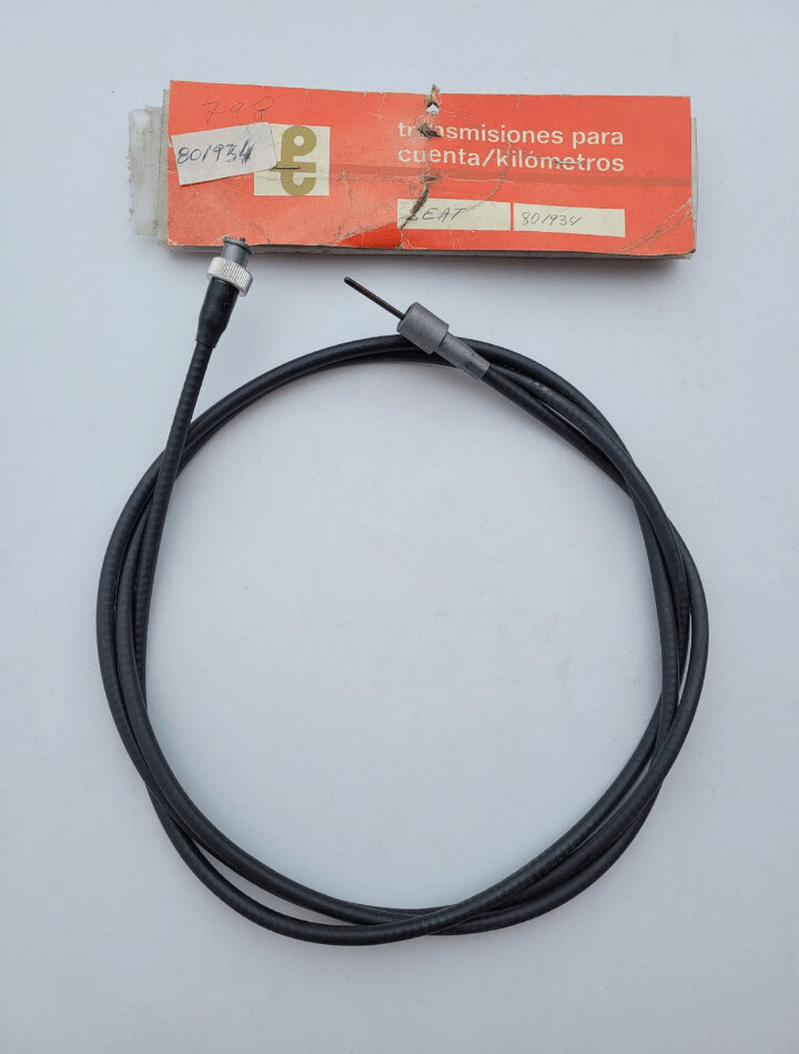 Cable cuentakilometros con funda SEAT 133 (2455mm)