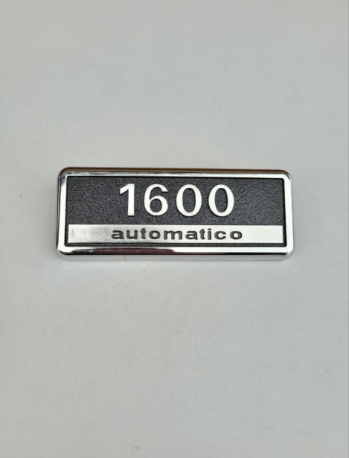Anagrama SEAT 1600 automático (96x38mm)