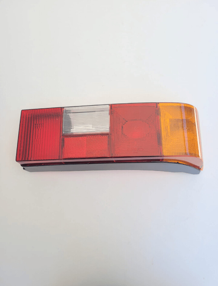 Tulipa piloto trasero derecho SEAT 127 FURA (gemo)