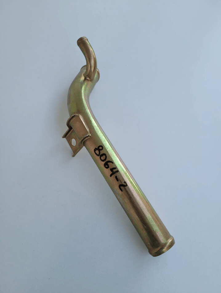 Tubo agua metalico FORD ESCORT hasta 84 motor 1100