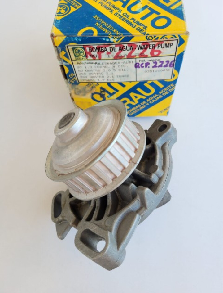 Bomba agua AUDI 80-200.VOLKSWAGEN PASSAT (irauto)
