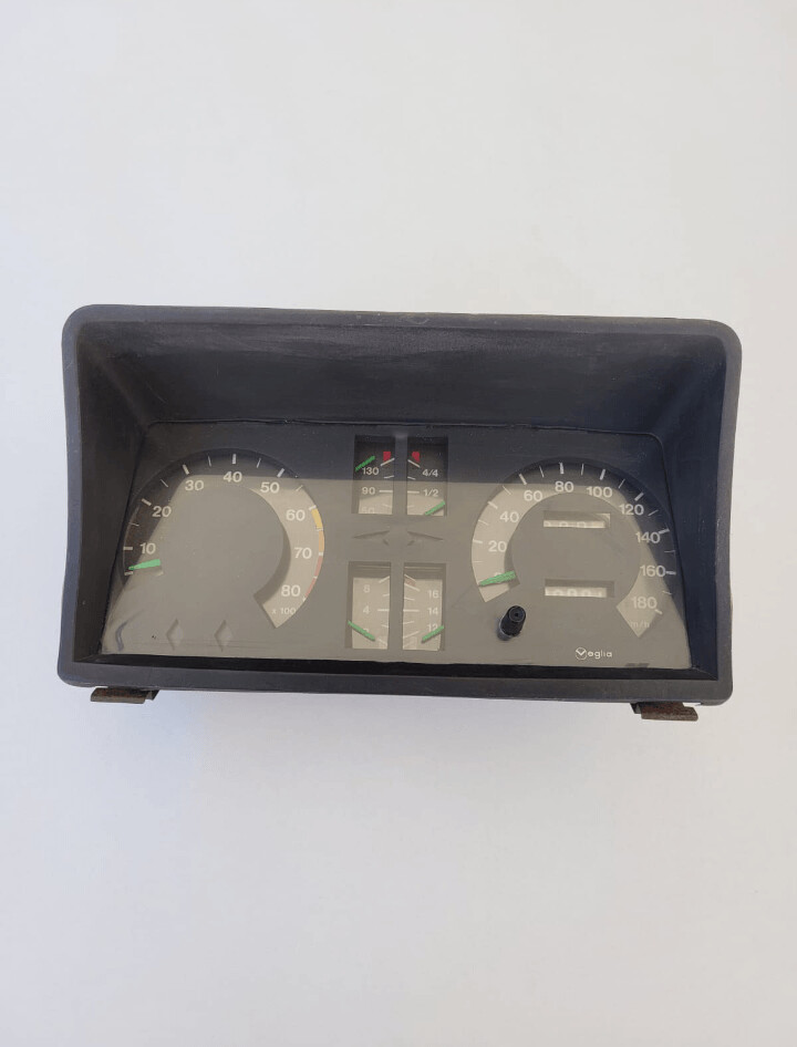 \Marcador cuadro cuentakilometros SEAT 133 (veglia)