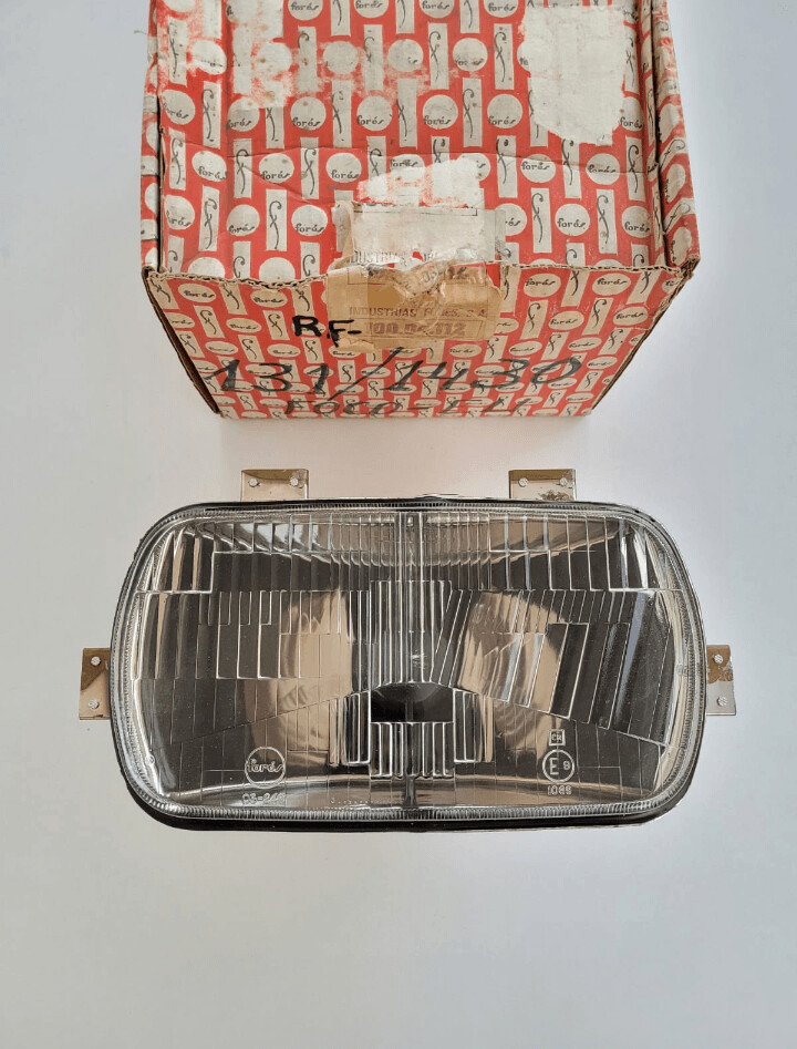 Optica faro SEAT 131 1serie (fores)