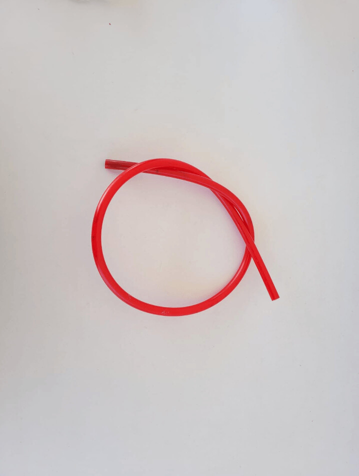 Tubo rojo deposito expansion