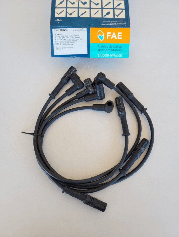 Juego cable bujias RENAULT SUPER 5.9.11.19.21.TRAFIC motores 1721cc (fae)