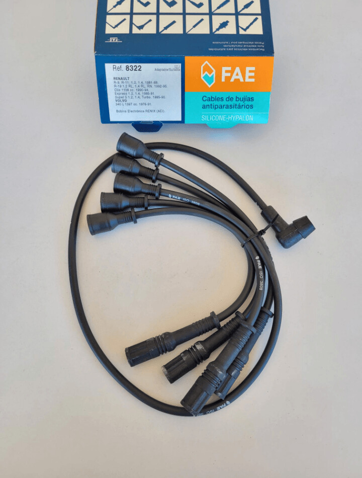 Juego cable bujias RENAULT SUPER 5.9.11.19.CLIO.EXPRESS-VOLVO 340 L (fae)