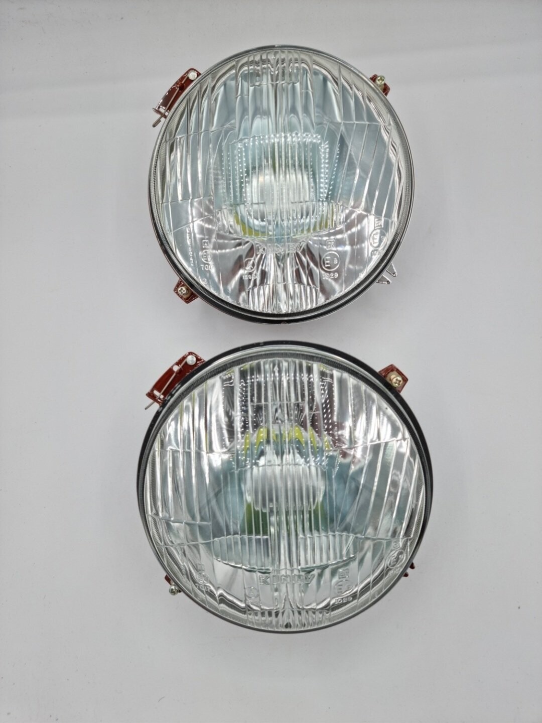Pareja opticas faros SEAT 850.SEAT 124 (kinby)