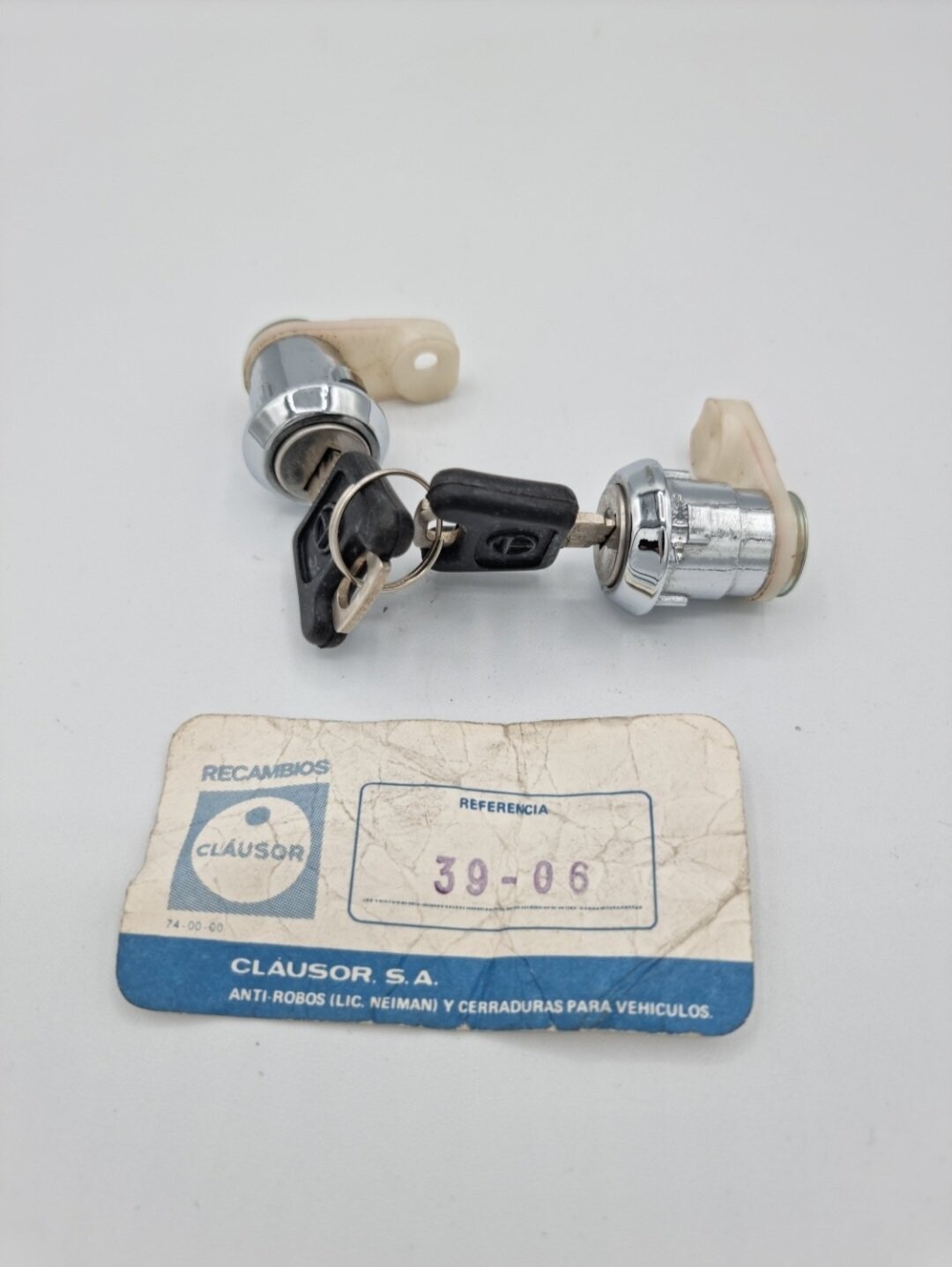 Cerraduras puertas delanteras SIMCA 1200 (desde enero 74)
