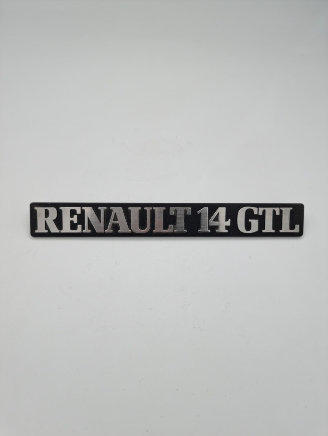 Insignia anagrama RENAULT 14 GTL