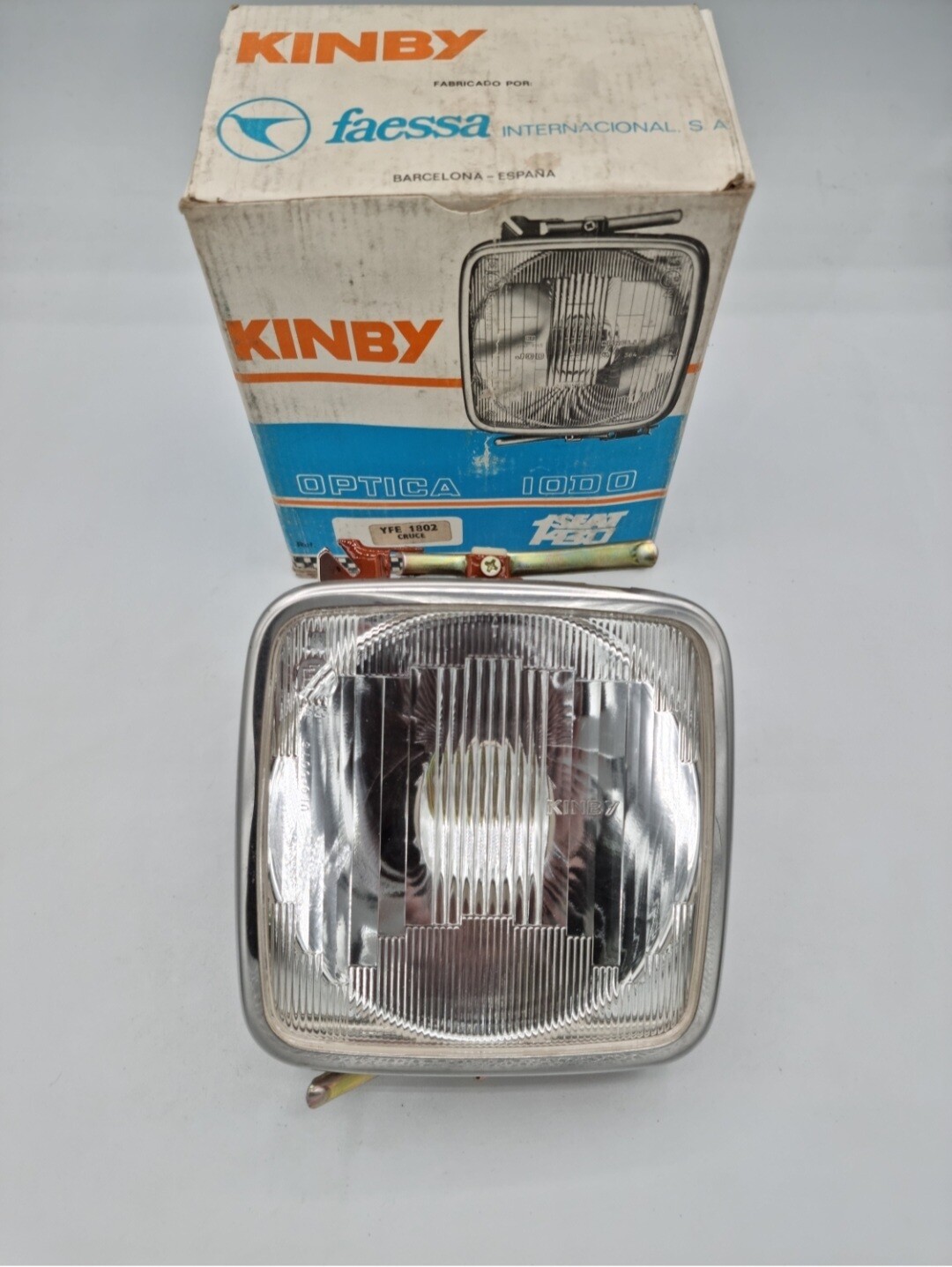 Optica faro delantero luz larga SEAT 1430.PEGASO (kinby H1)