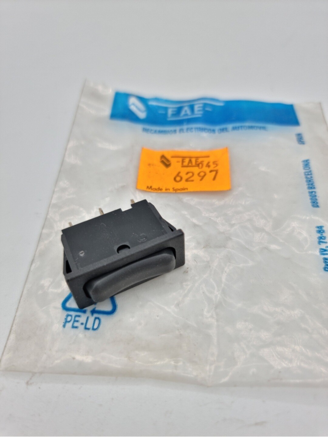 Interruptor luces interiores negro SEAT.VOLKSWAGEN (fae)