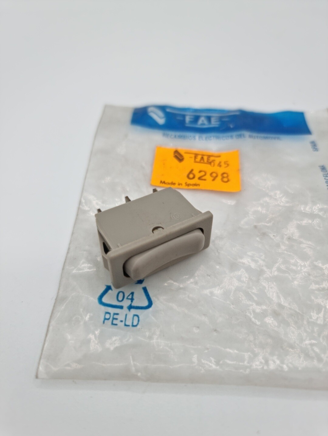 Interruptor luces interiores gris SEAT.VOLKSWAGEN (fae)