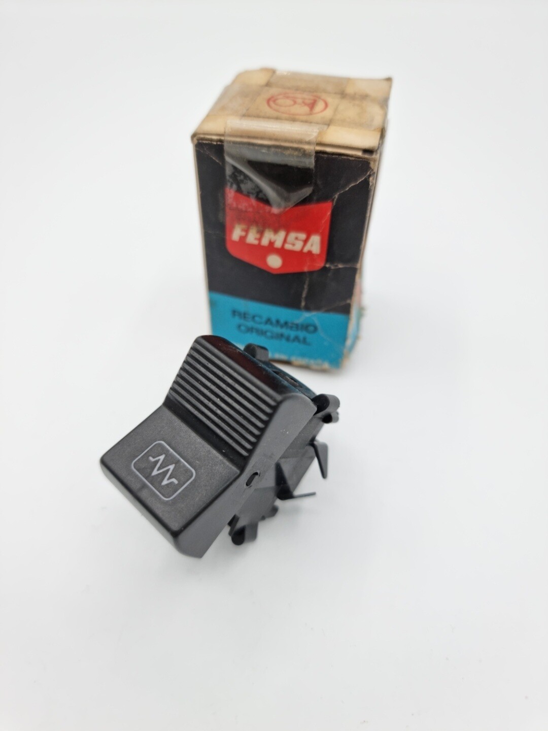 Interruptor luneta termica SEAT 124.127.131.132 (femsa)