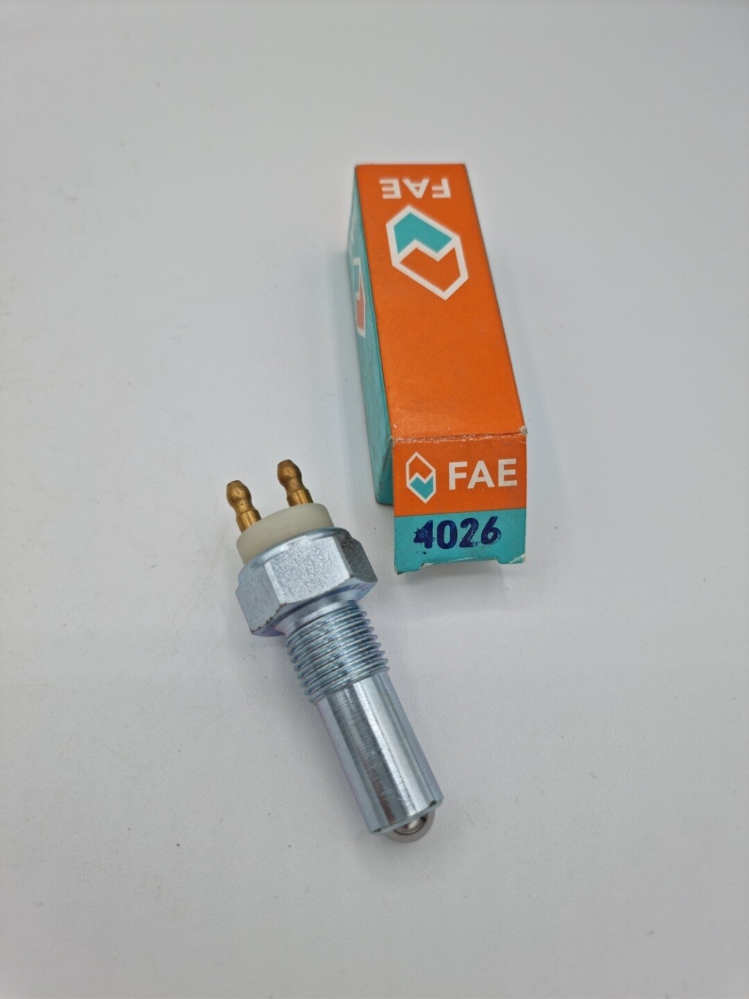 Interruptor luz marcha atras FORD ESCORT.FIESTA.ORION (fae)