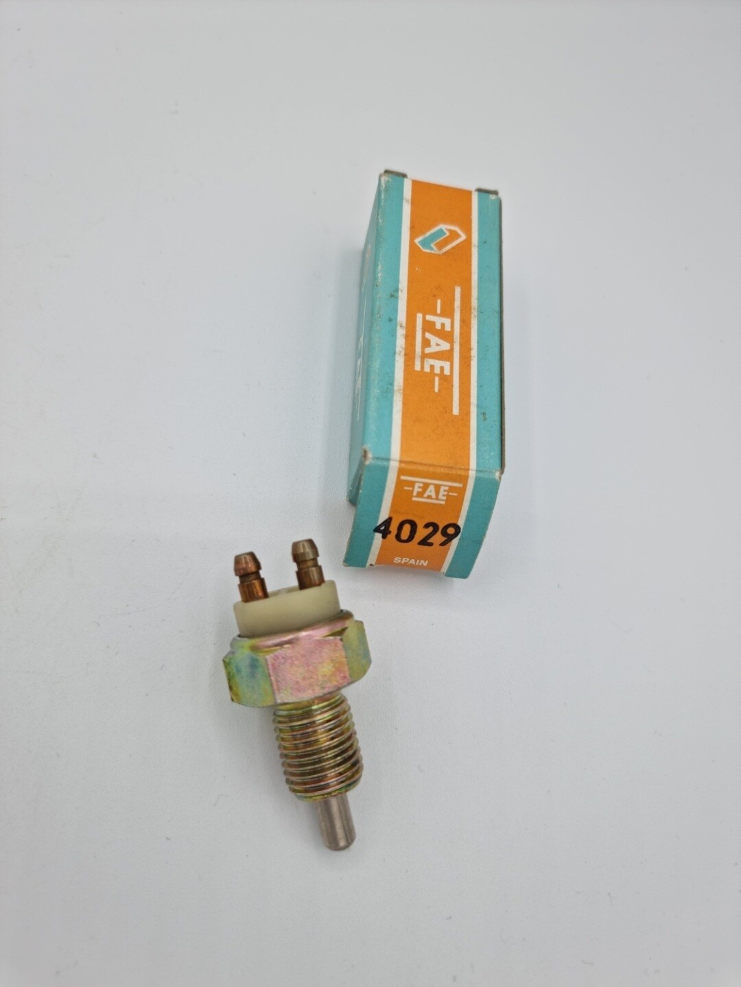 Interruptor luz marcha atras FORD.LOTUS.RELIANT (fae)