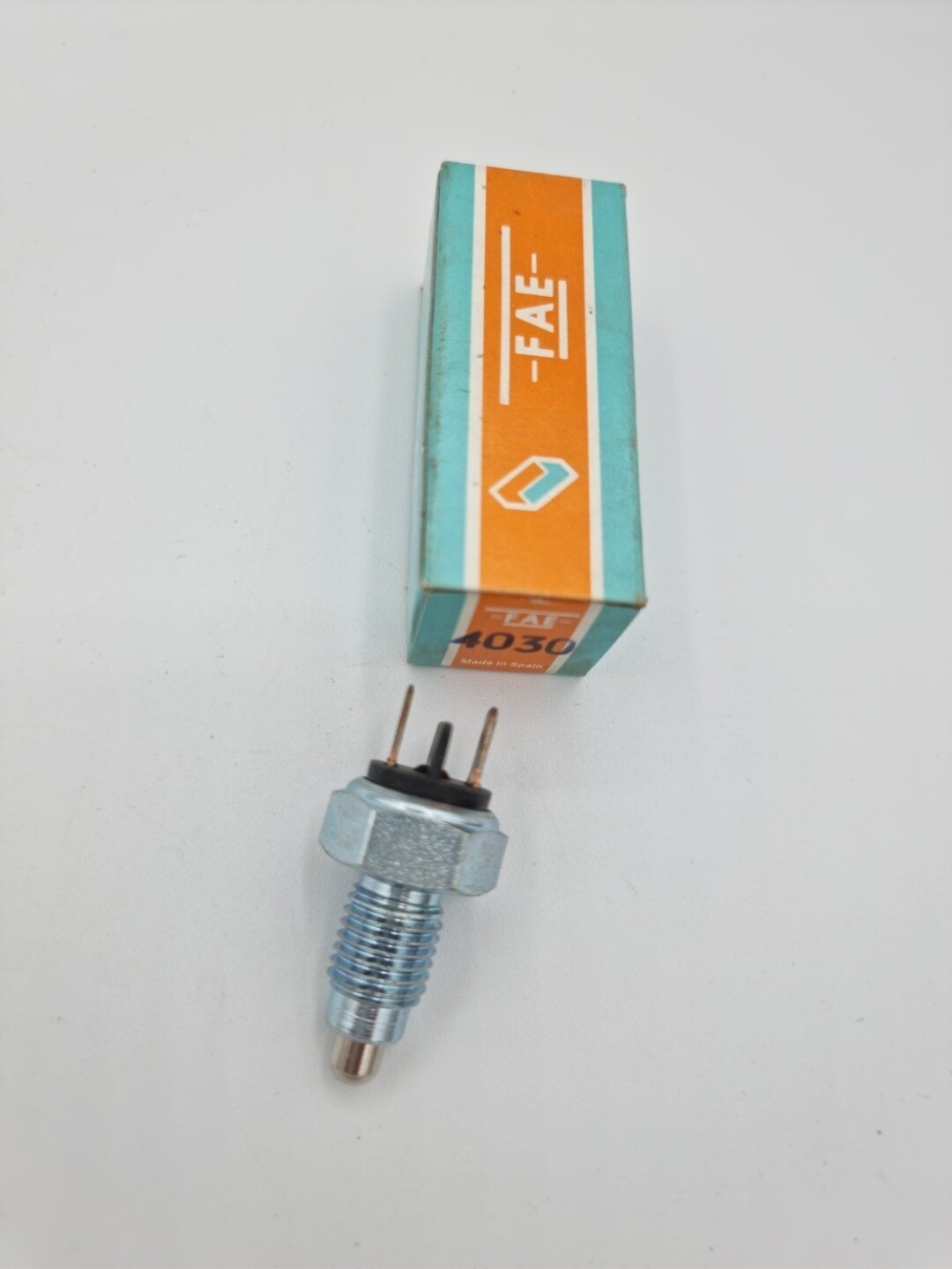 Interruptor luz marcha atras VOLKSWAGEN.SEAT.ROVER.AUSTIN (fae)