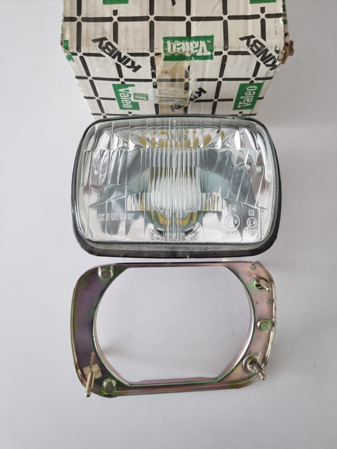 Optica faro con soporte SEAT 127.SEAT 133 (kinby)