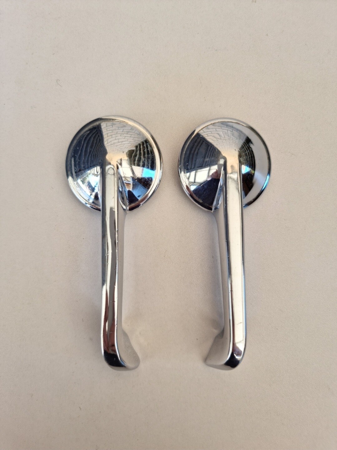 Pareja manetas interiores apertura puertas SEAT 1500.SEAT 1400