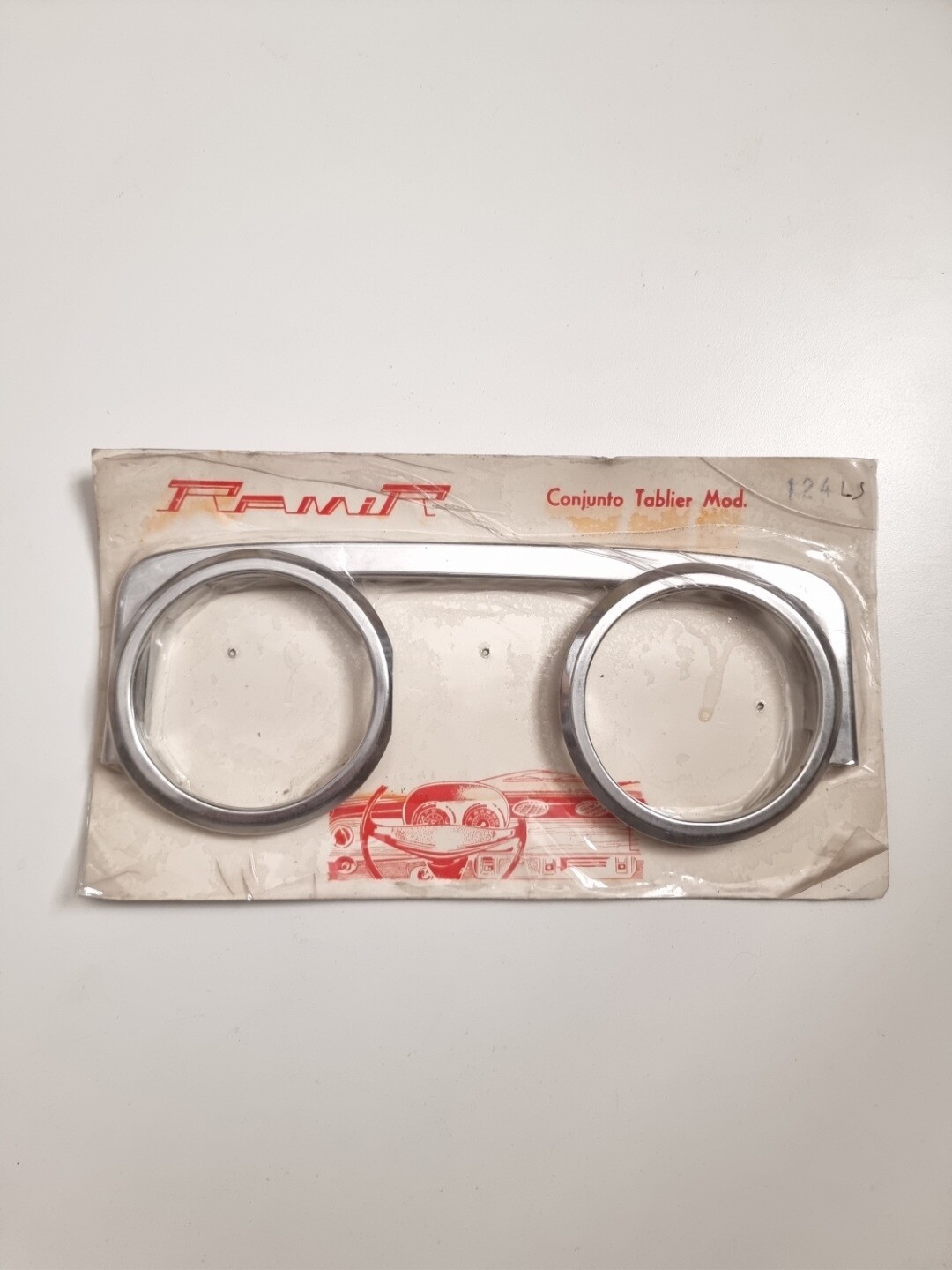Conjunto tablier SEAT 124 LS
