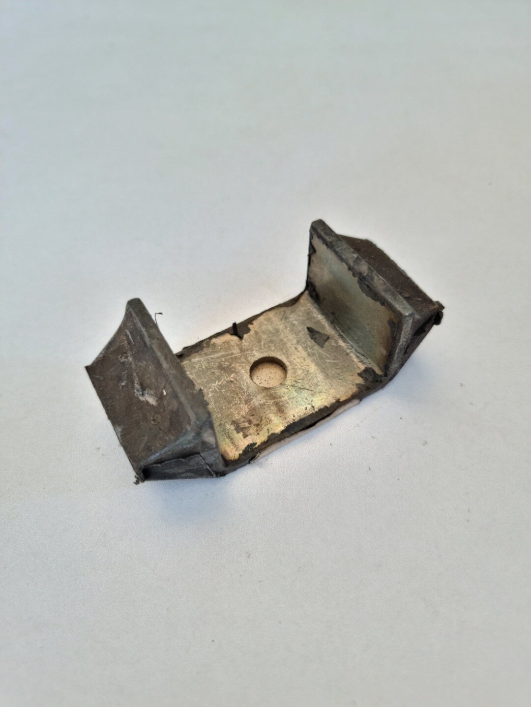Limitador soporte motor derecho CITROEN AX.PEUGEOT 205.PEUGEOT 309