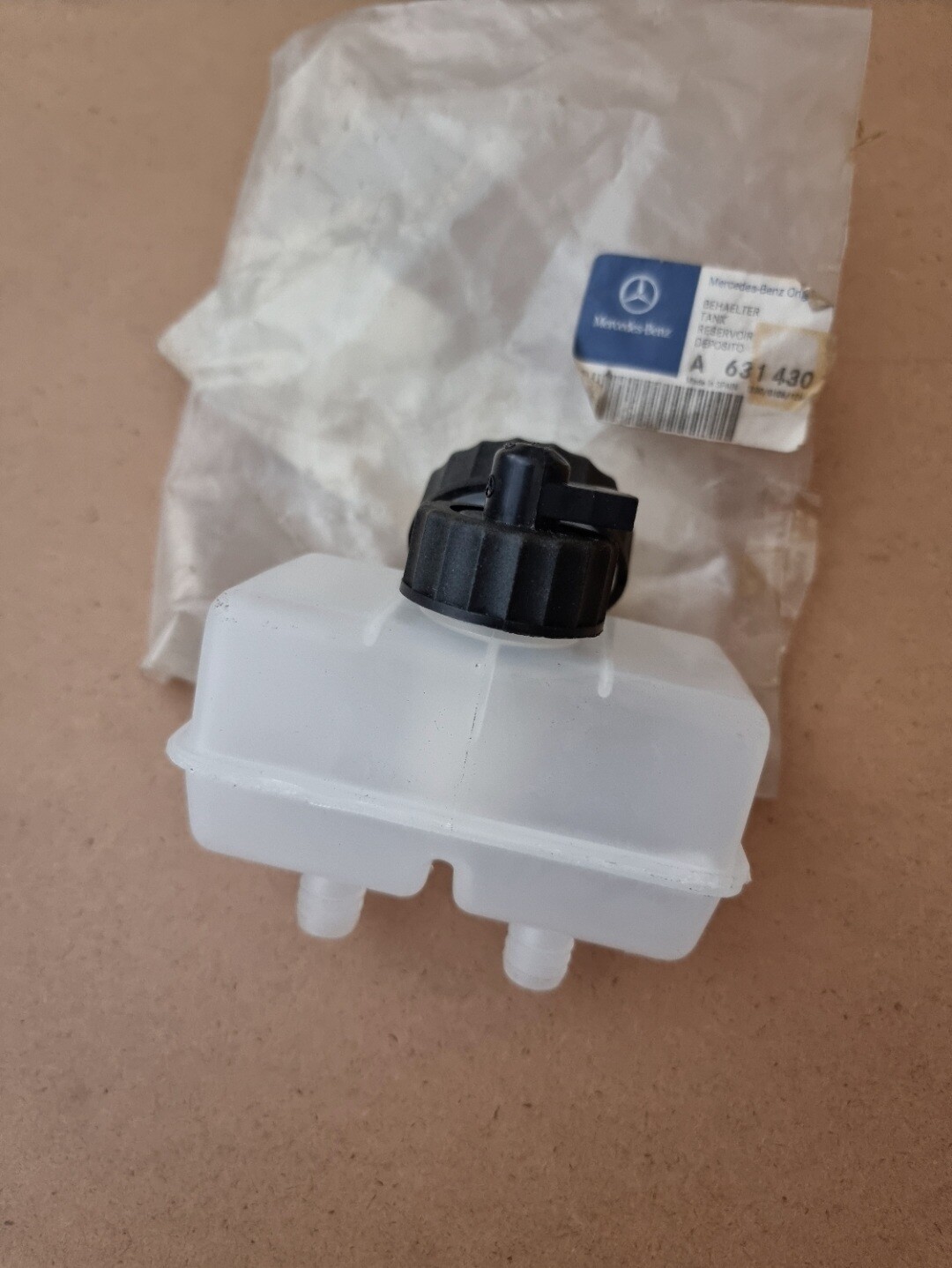 Deposito liquido frenos MERCEDES MB (original mercedes)