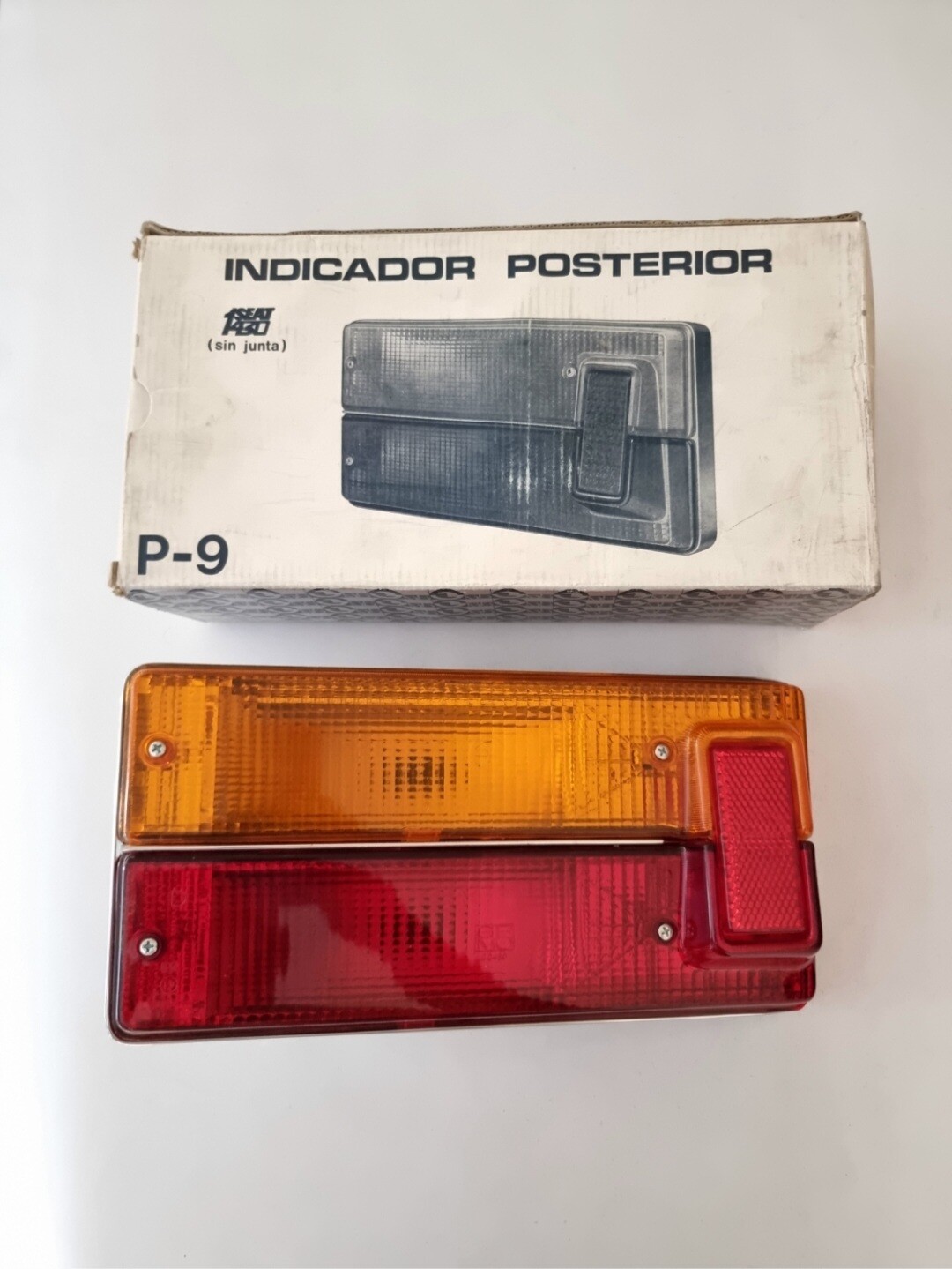Piloto trasero derecho SEAT 1430 (gemo)