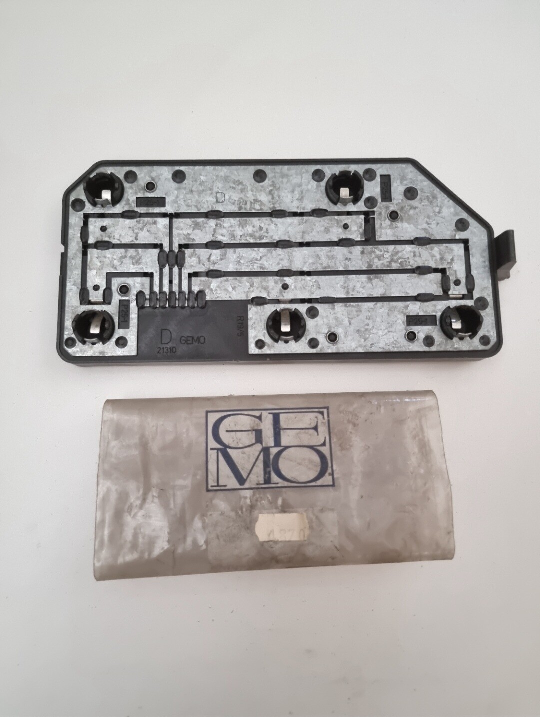 Portalamparas piloto trasero derecho CITROEN BX 89-> (gemo)