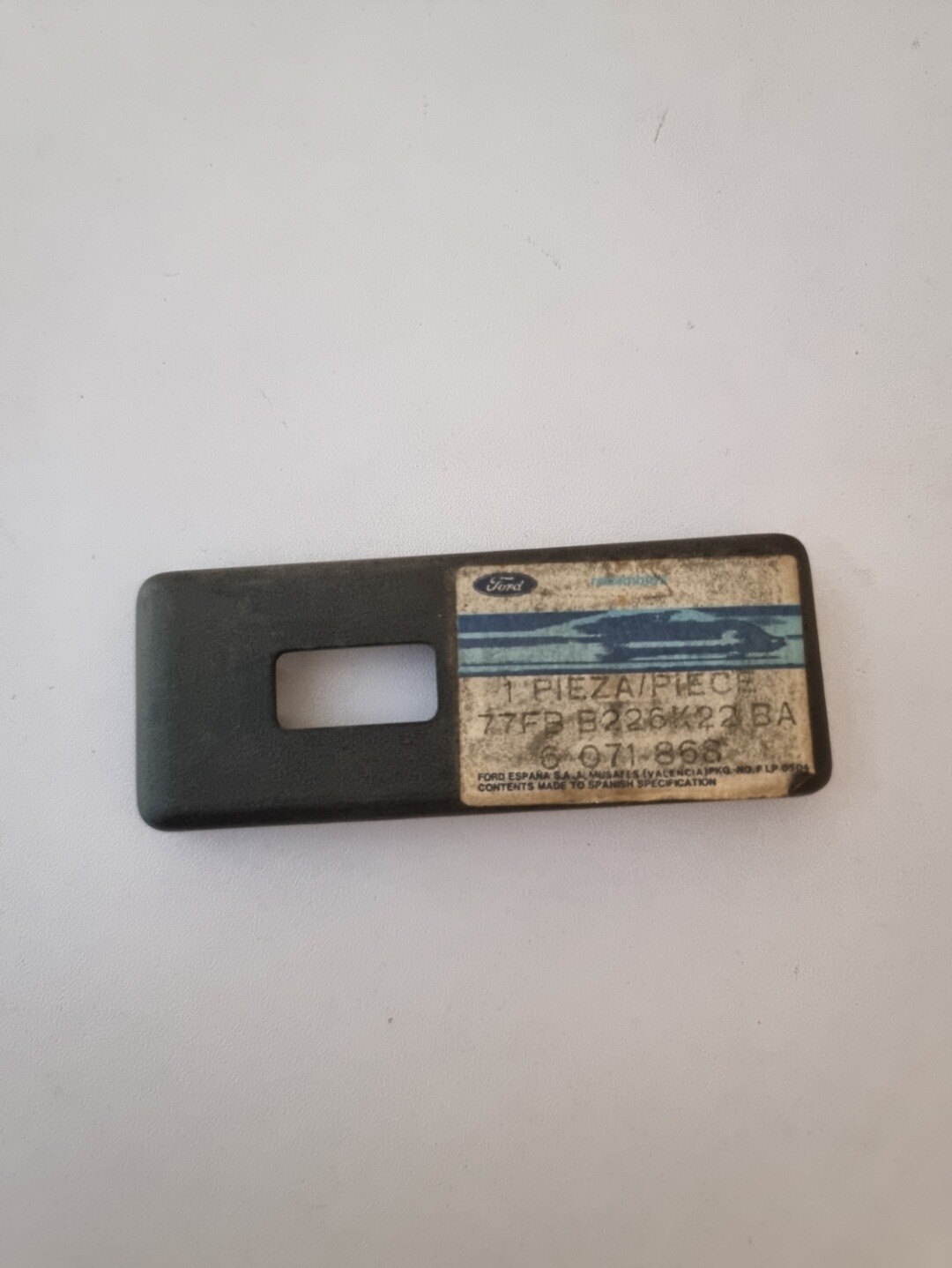 Embellecedor bisel interruptor FORD CAPRI (original ford)