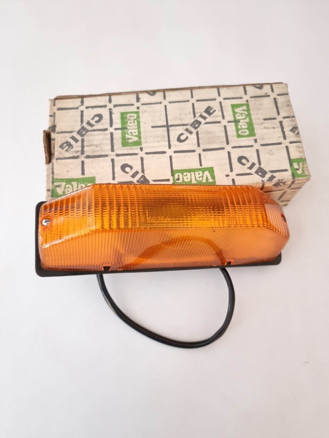 Piloto intermitente delantero ambar CHRYSLER 180 (cibie)