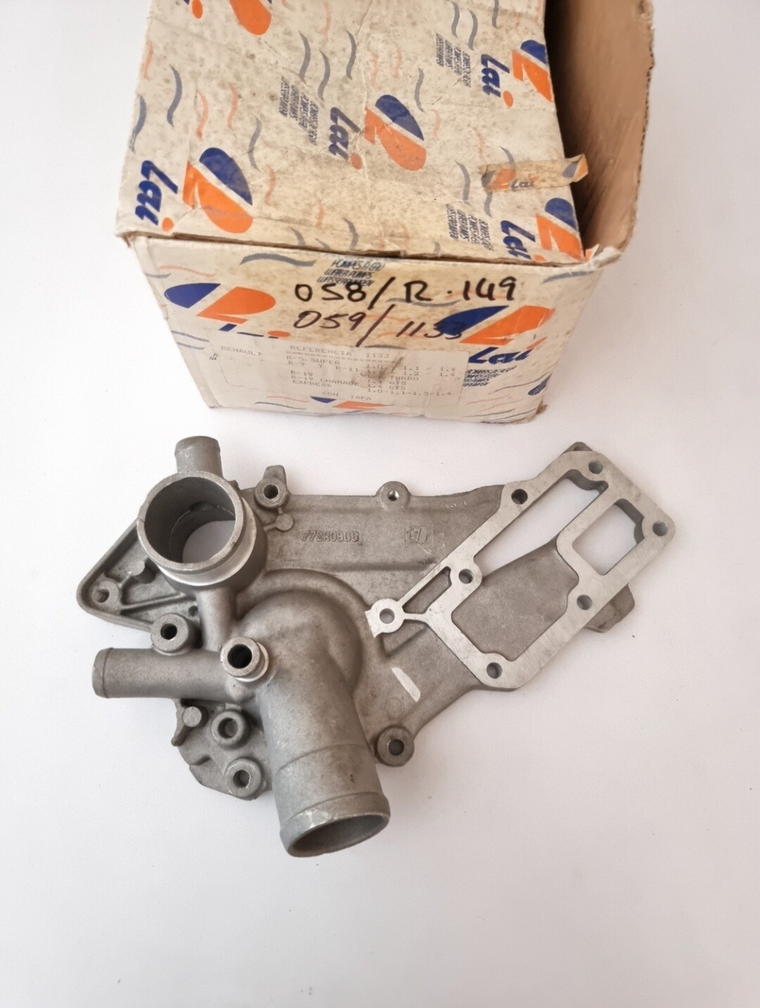Tapa bomba agua RENAULT SUPER 5.RENAULT 9.RENAULT 11.RENAULT 19.RENAULT EXPRESS