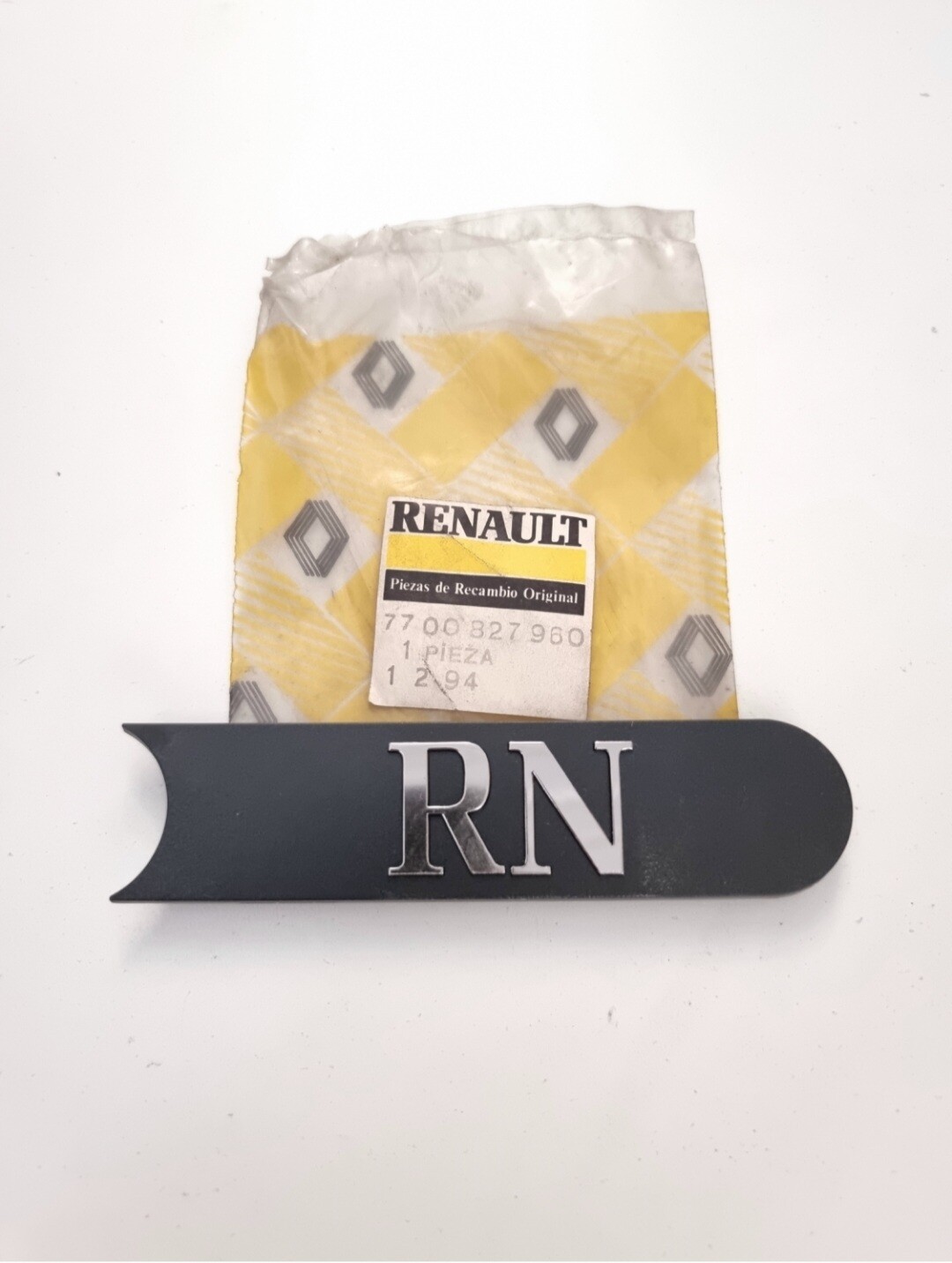 Insignia anagrama RN RENAULT LAGUNA