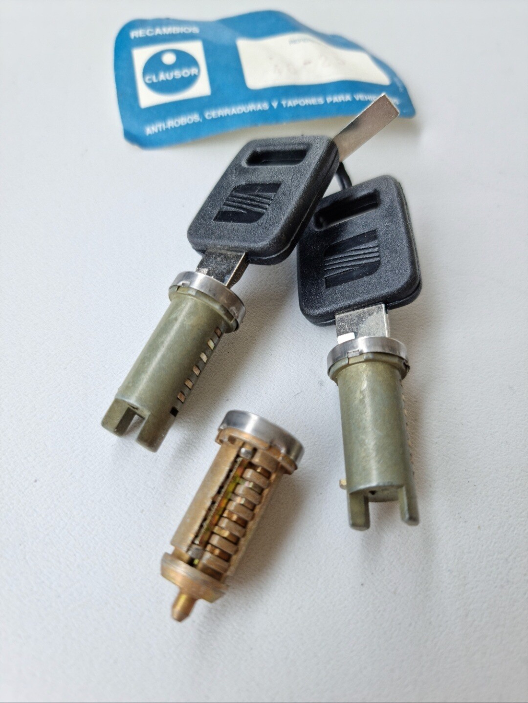 Juego bombillos puerta y porton SEAT RONDA.SEAT RITMO
