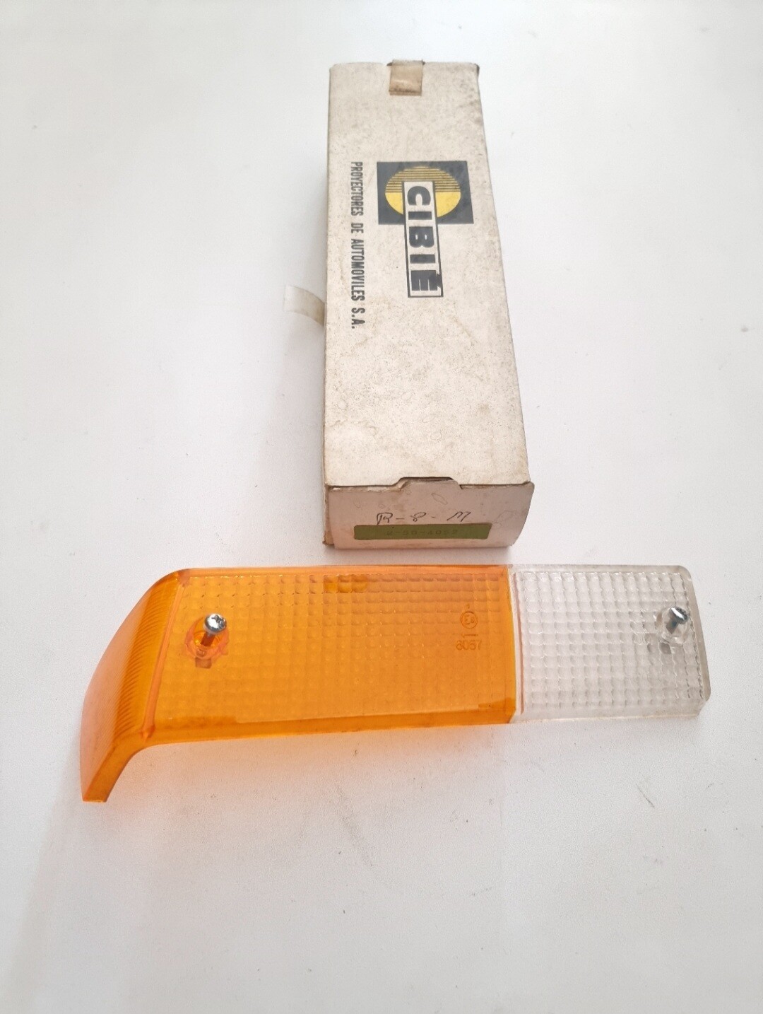 Tulipa delantera derecha RENAULT 8 2serie (cibie)
