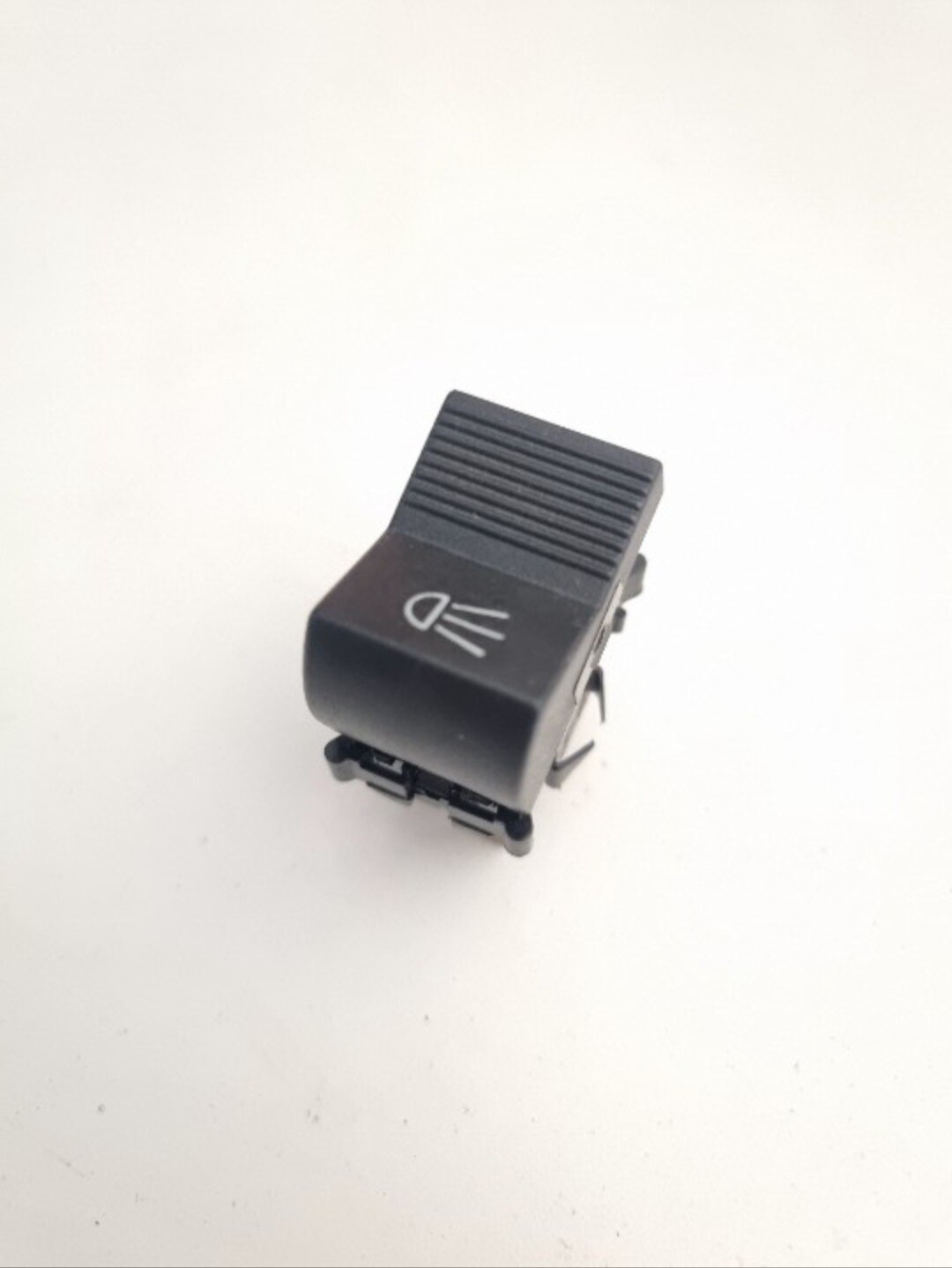 Interruptor luces SEAT 124 SPORT 1800.SEAT 131 L (fae)