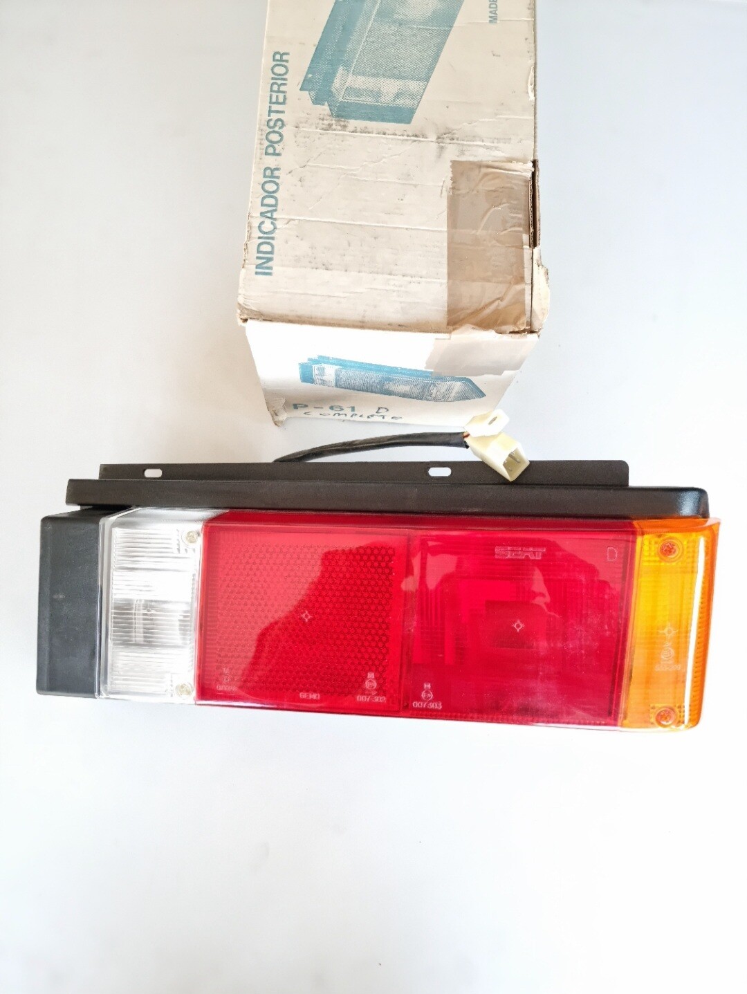 Piloto trasero derecho SEAT RONDA (gemo)