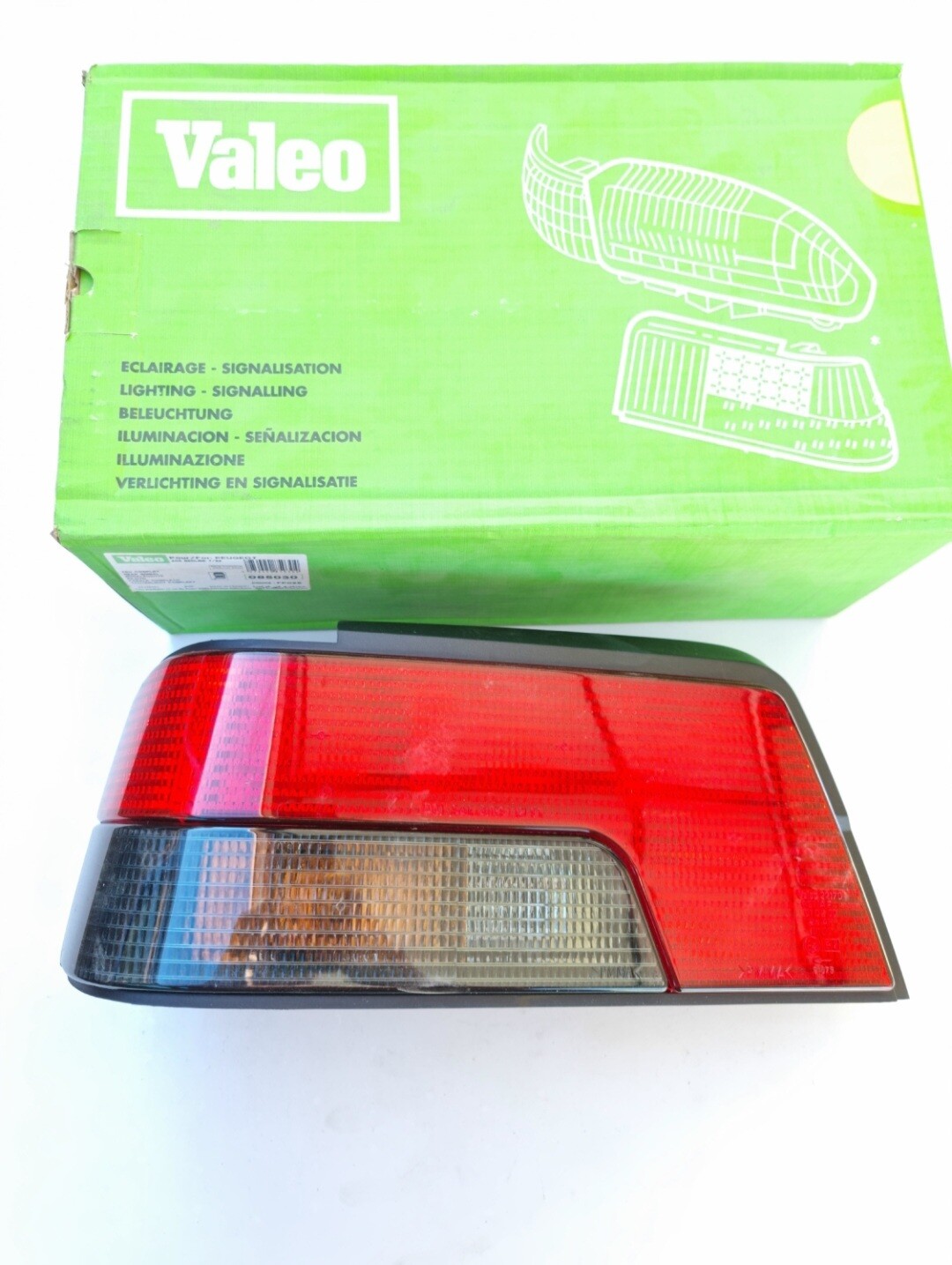 Piloto trasero izquierdo PEUGEOT 405 (92->)