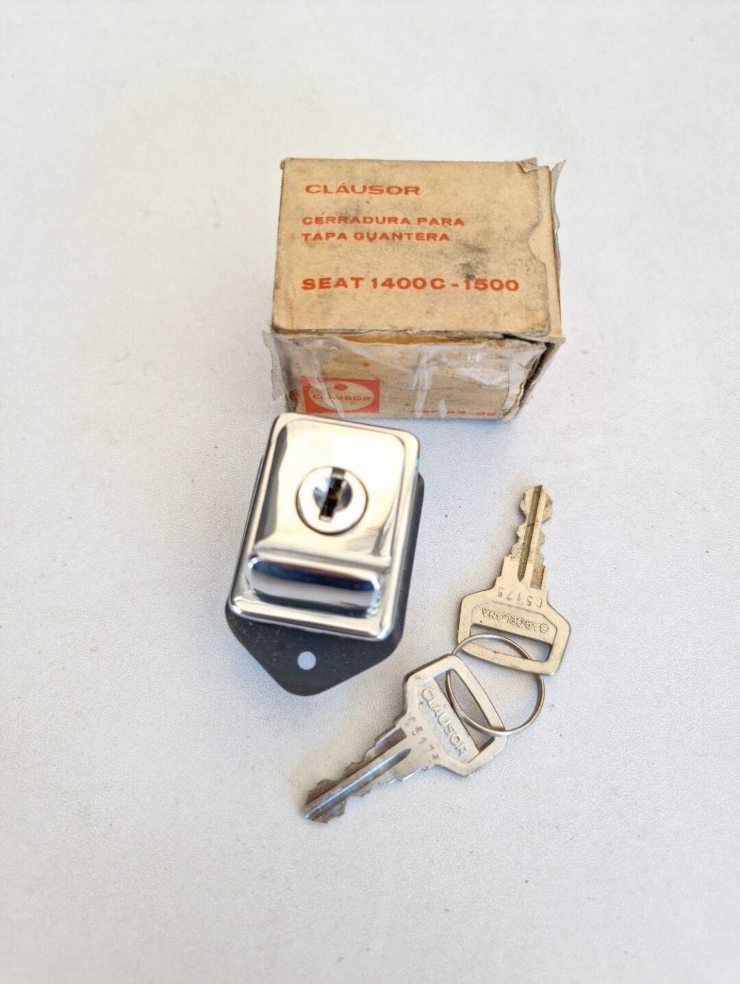 Cerradura tapa guantera SEAT 1400 C.SEAT 1500