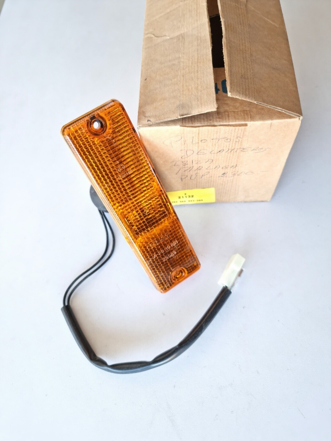 Piloto intermitente SEAT IBIZA.SEAT MALAGA (hella) con portalamparas