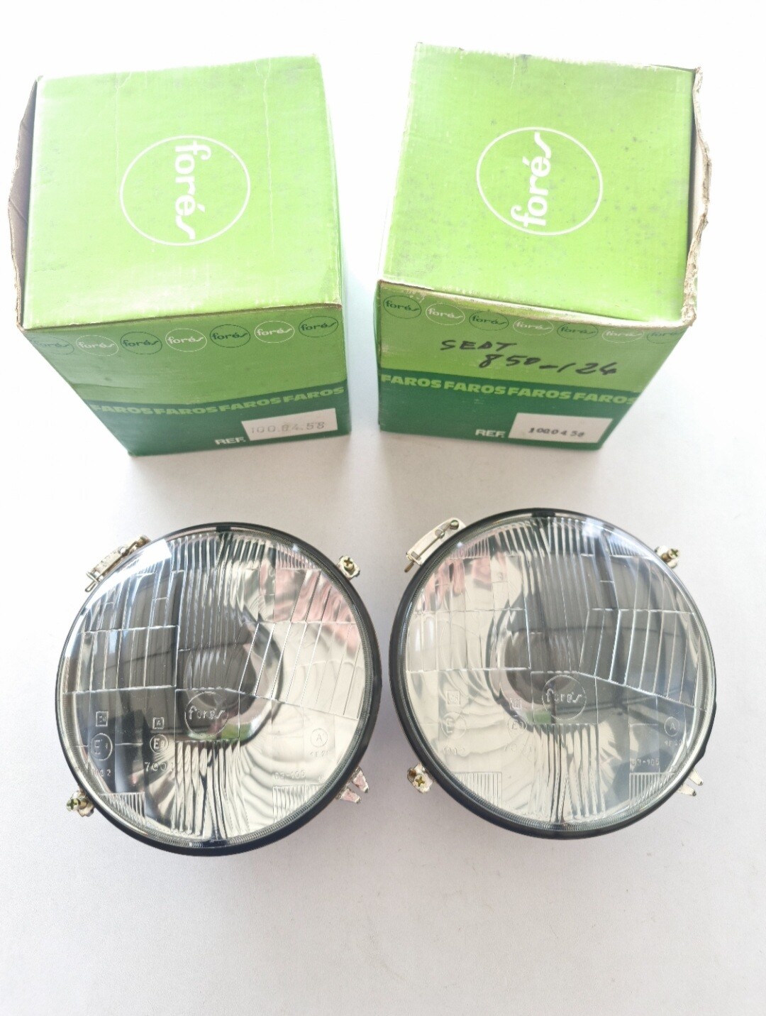 Pareja opticas faros SEAT 124.SEAT 850.FIAT.BIANCHI (fores)
