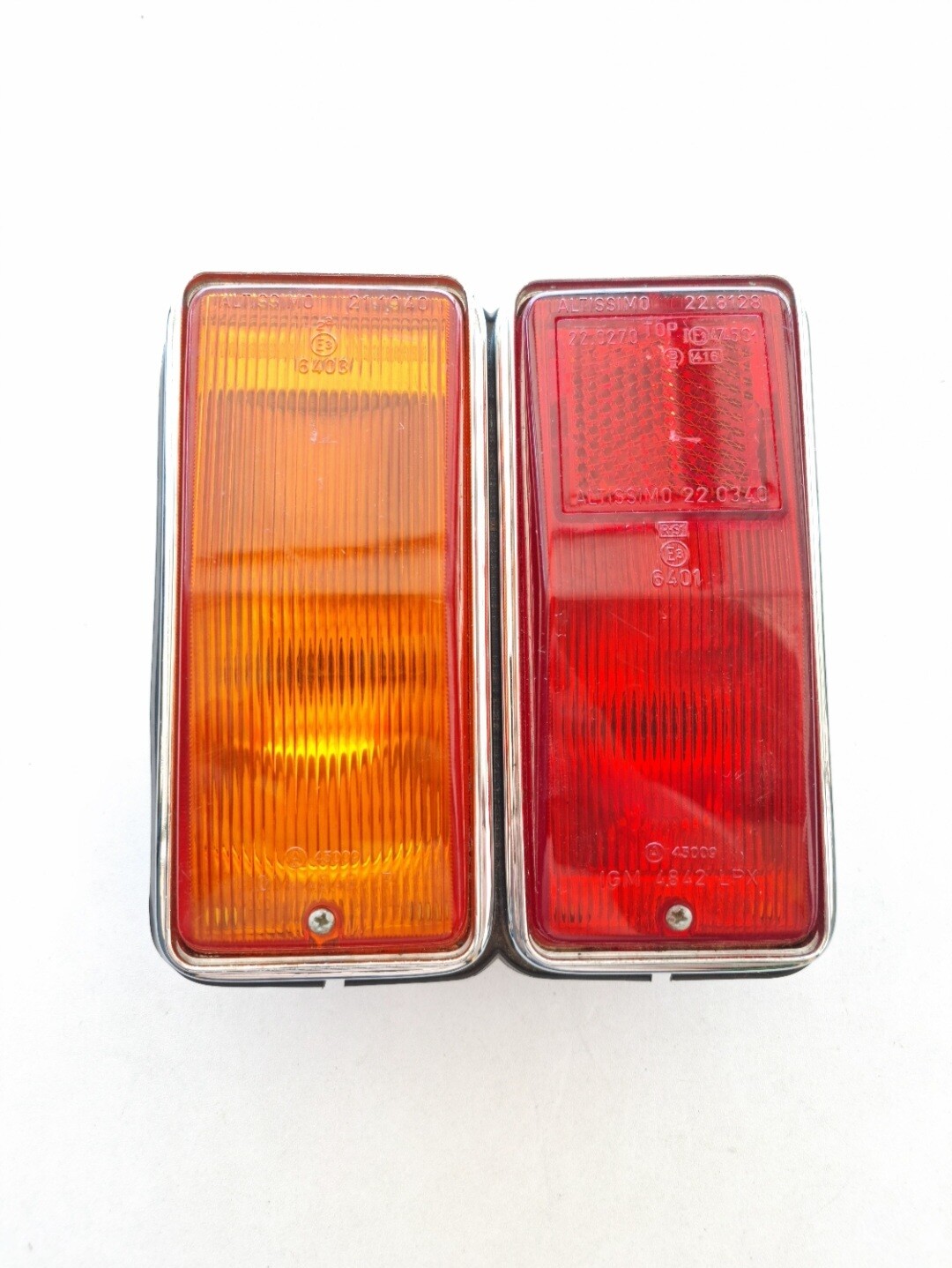 Piloto trasero izquierdo FIAT 125 (altissimo)