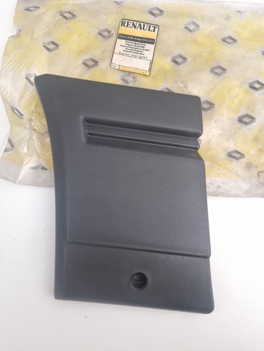 Moldura guardabarros delantero izquierdo RENAULT 11